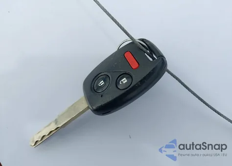 2013 Honda Fit Sport z USA, uszkodzony, nr VIN JHMGE8H55DC052323